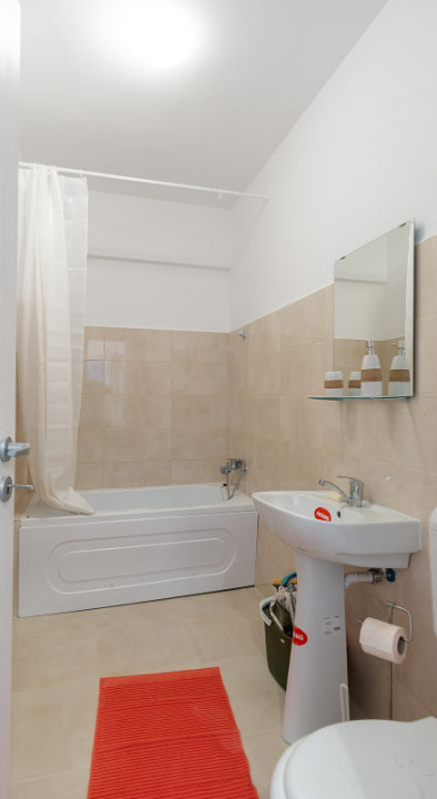 Apartament nou-nout + loc de parcare subteran 