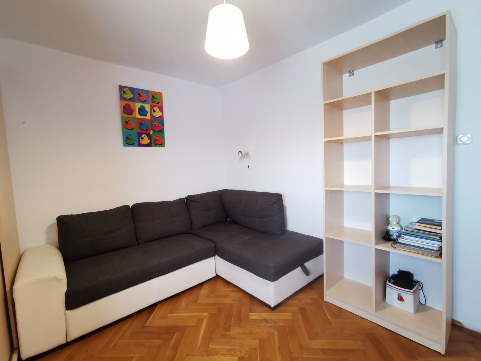 Apartament Central, bloc Casa Cartii