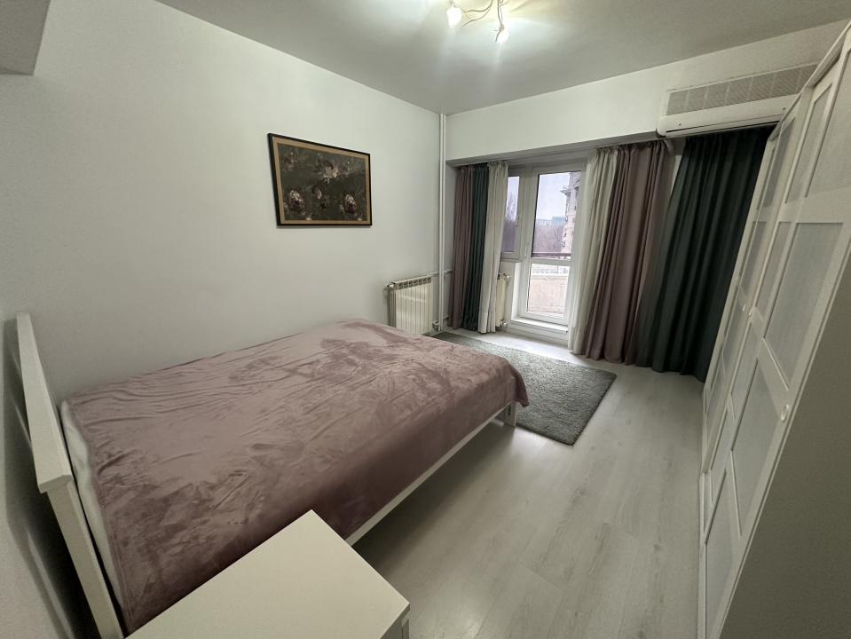 UNIRII, 4 CAMERE 130 MP, 4 BALCOANE!