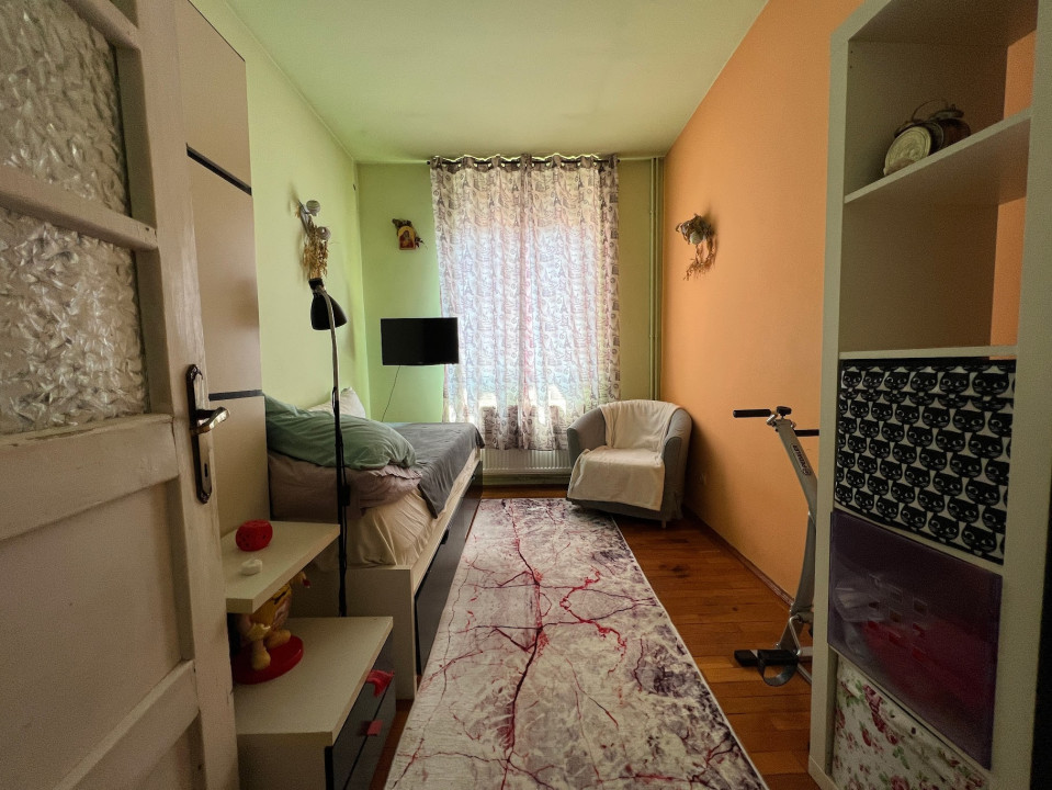 Apartament 3 camere zona Polona 