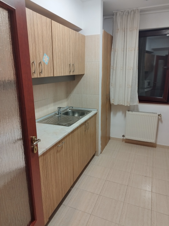 JUPITER-PIATA SUDULUI, 2 CAMERE, PARCARE!