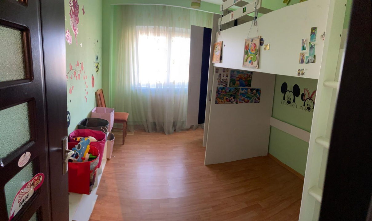 METROU CRANGASI, 3 CAMERE, CENTRALA TERMICA, PARCARE!