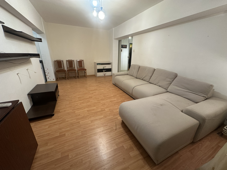 METROU CRANGASI, 3 CAMERE, CENTRALA TERMICA, PARCARE!