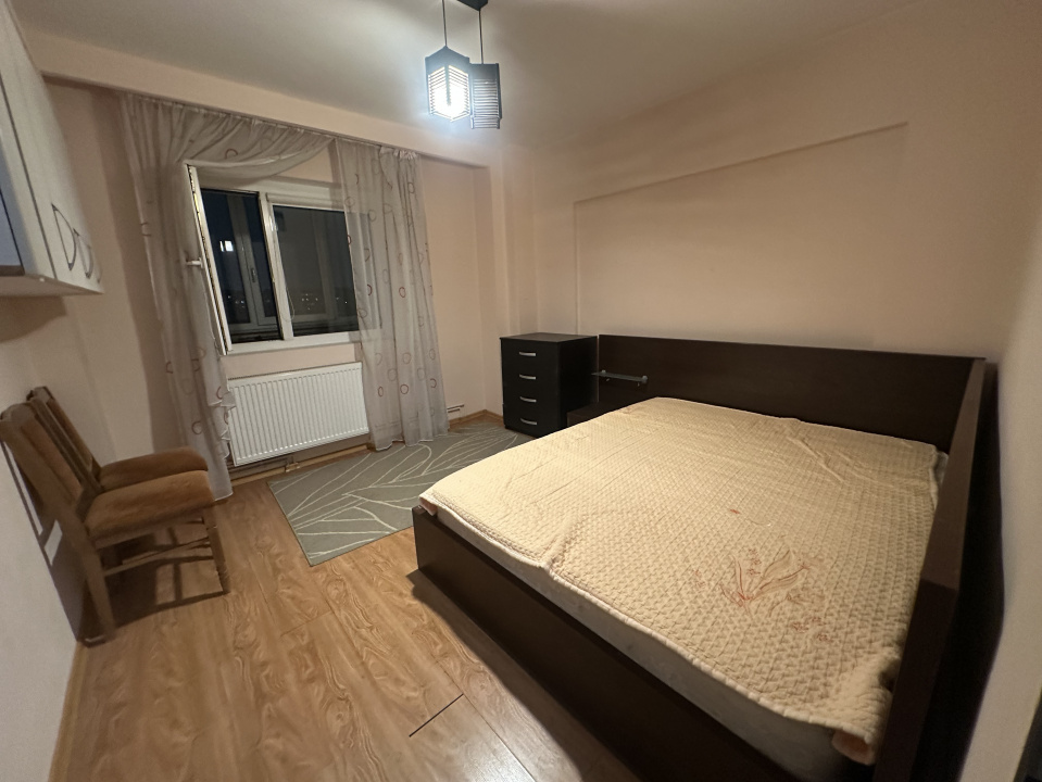 METROU CRANGASI, 3 CAMERE, CENTRALA TERMICA, PARCARE!