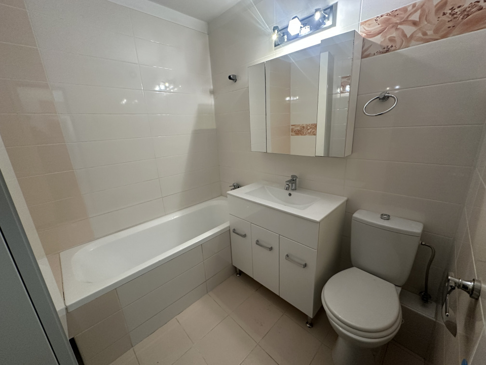 METROU CRANGASI, 3 CAMERE, CENTRALA TERMICA, PARCARE!