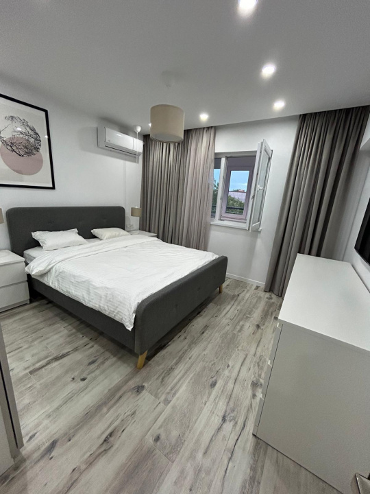 3 CAMERE-80 MP, UNIRII!