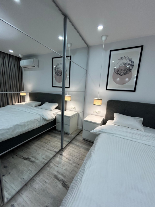 3 CAMERE-80 MP, UNIRII!