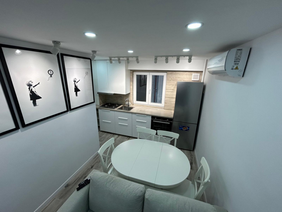 3 CAMERE-80 MP, UNIRII!