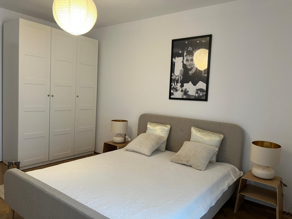 Inchiriere 3 camere Vatra Luminoasa