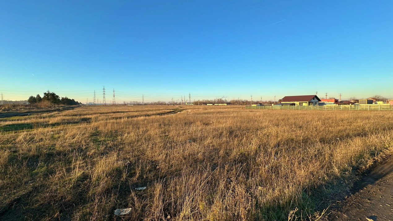 Teren intravilan 1500 mp , str Campului, deschidere 26m, Comision 0%