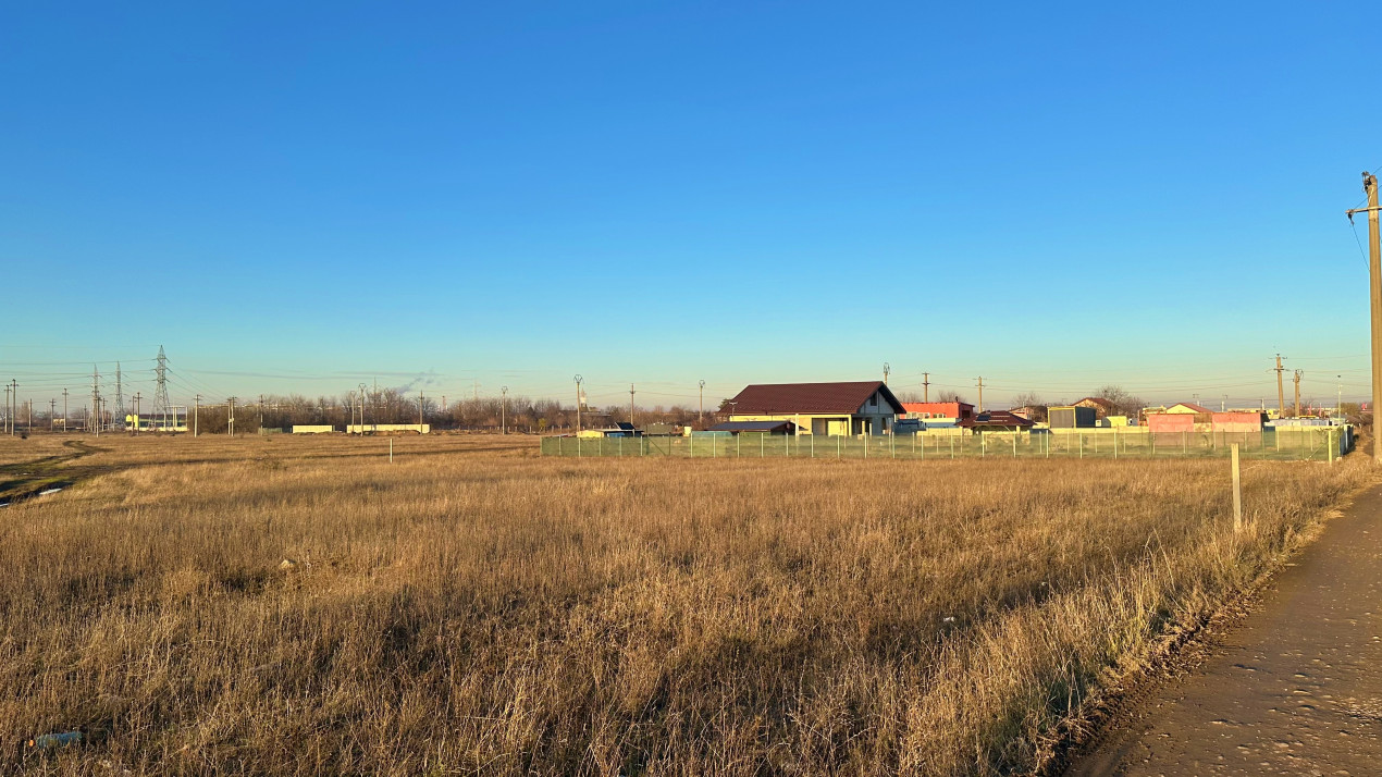 Teren intravilan 1500 mp , str Campului, deschidere 26m, Comision 0%