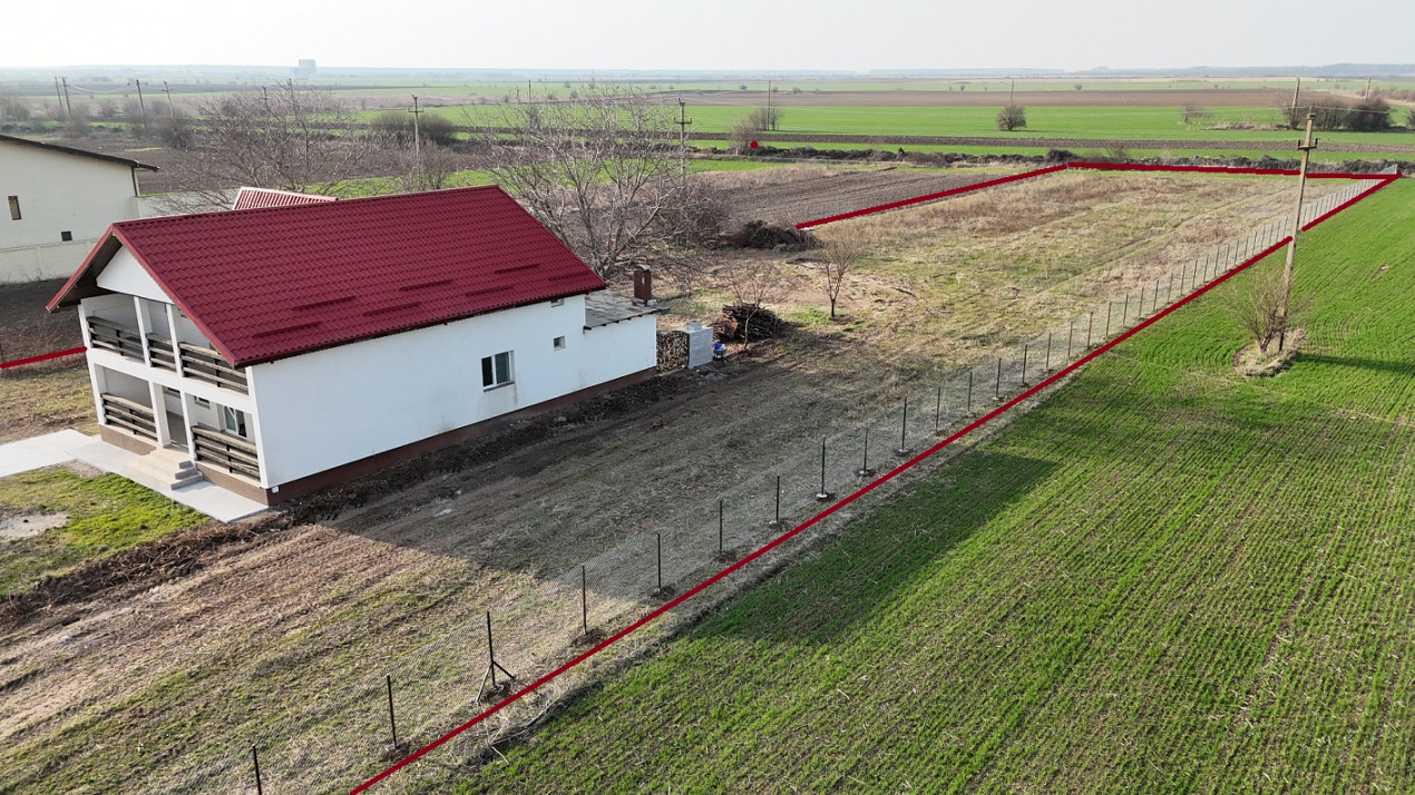 Vila 210 mp + Lot 6100 mp Crevedia