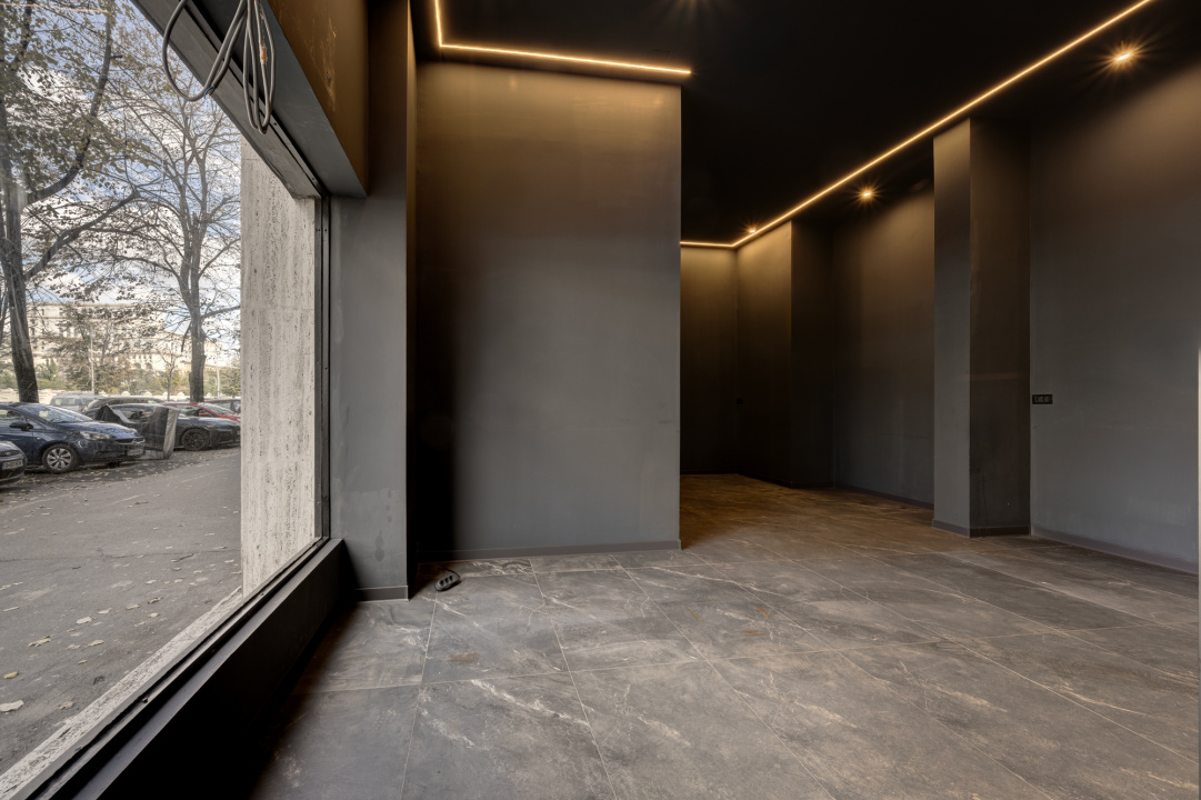 CALEA 13 SEPTEMBRIE - MARIOTT, SPATIU COMERCIAL 92 MP!