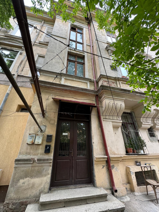 Apartament 2 camere Tavan Inalt in Vila Antebelica Pache Protopopescu