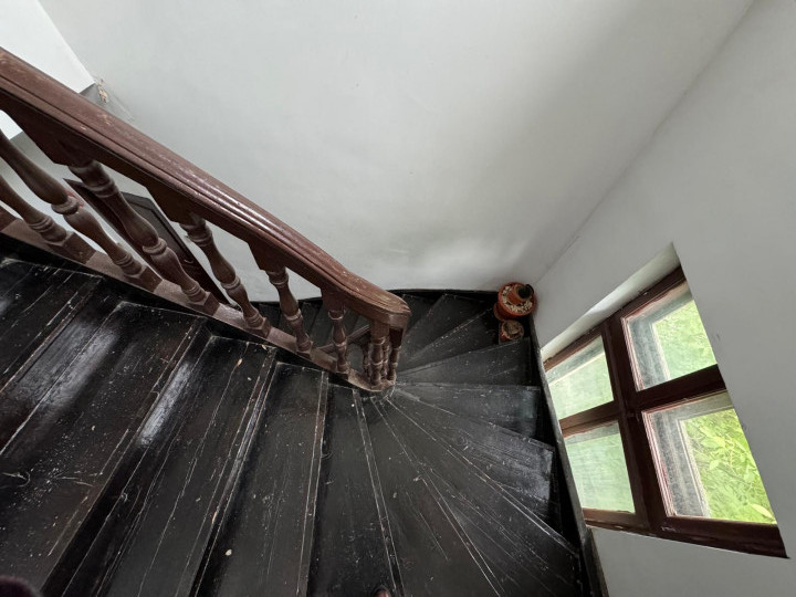 Apartament 2 camere Tavan Inalt in Vila Antebelica Pache Protopopescu