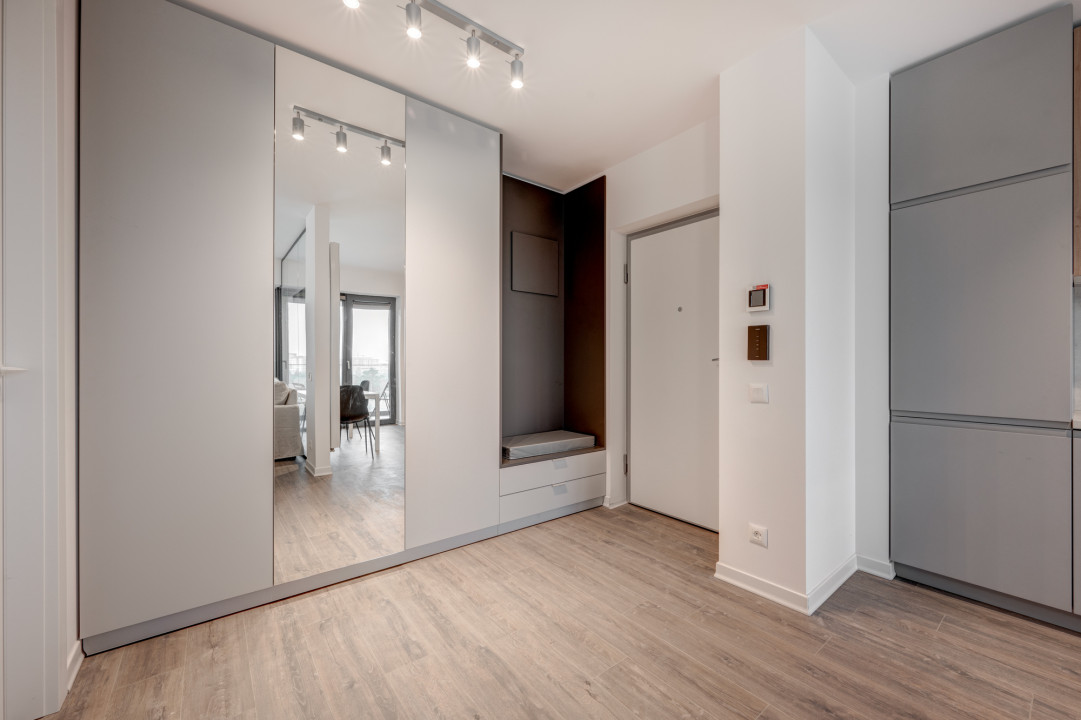 Garsoniera - complet mobilata si utilata - garaj 