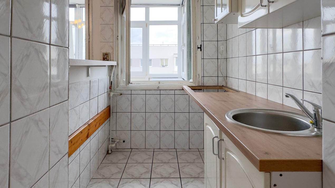 Garsonieră Luminoasă în Militari