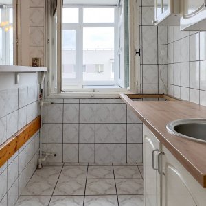 Garsonieră Luminoasă în Militari