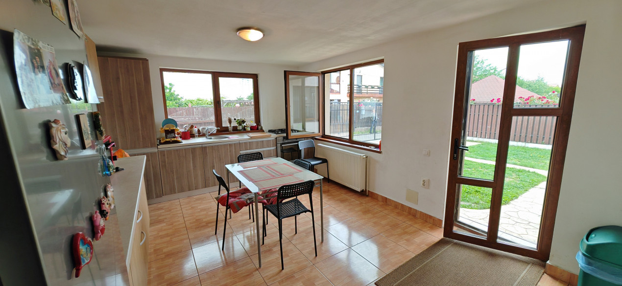 Casa S+P+E 178 mp Lot 319 mp Bacu, Joita