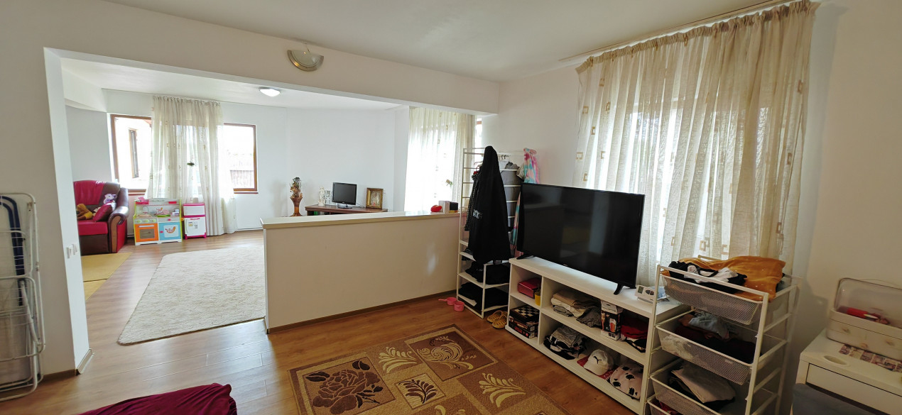 Casa S+P+E 178 mp Lot 319 mp Bacu, Joita