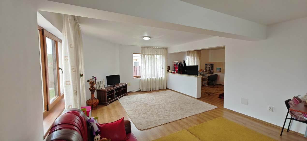 Casa S+P+E 178 mp Lot 319 mp Bacu, Joita