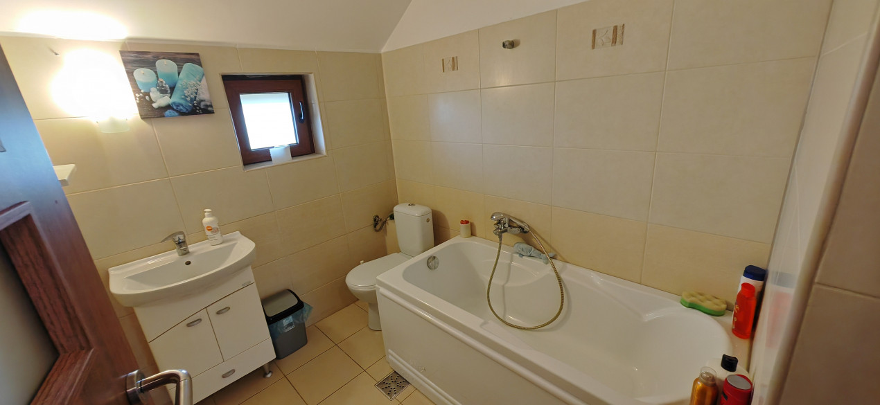 Casa S+P+E 178 mp Lot 319 mp Bacu, Joita