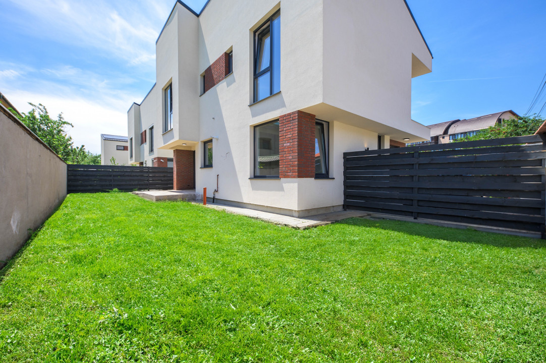 Otopeni-centru. Vila individuala finalizata, toate utilitatile, libera.