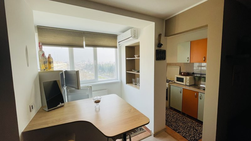 Garsoniera Drumul Taberei Metrou Favorit Loc parcare