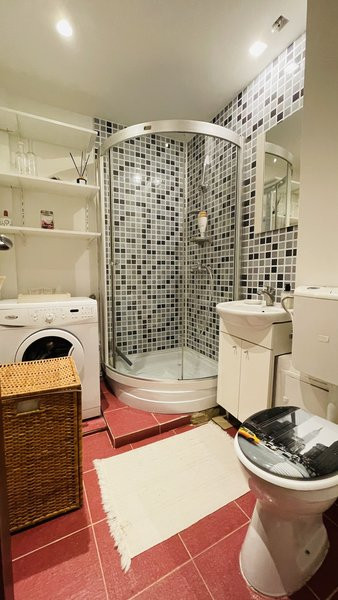 Garsoniera Drumul Taberei Metrou Favorit Loc parcare