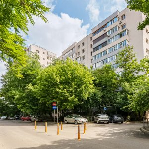 Apartament 3 Camere în Drumul Taberei - Confort și Accesibilitate lângă metrou