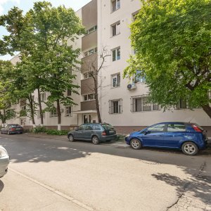 Apartament 2 camere cu centrala, ca sa faci din iarna vara!