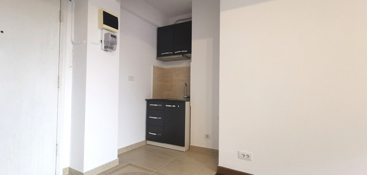 Garsoniera de inchiriat langa cladirea CEC 