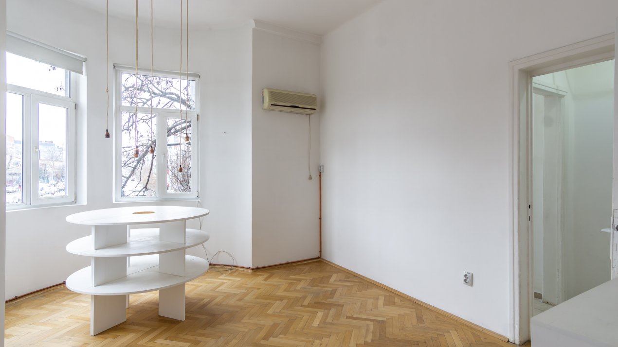 2 camere Dorobanti, et 1, fara risc seismic, centrala proprie, ideal birouri