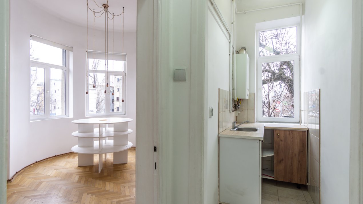 2 camere Dorobanti, et 1, fara risc seismic, centrala proprie, ideal birouri