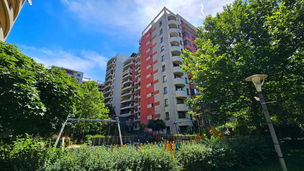 CENTRAL PARK - STEFAN CEL MARE 3 CAMERE 100 MP TOTAL