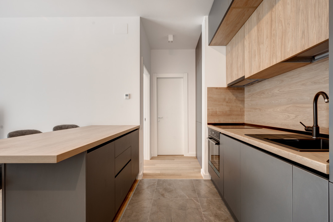 Prima inchiriere- complet mobilat si utilat cu loc de parcare in One Timpuri noi