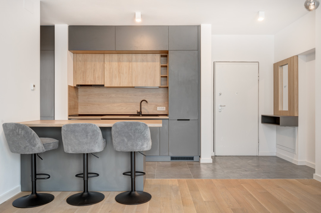 Prima inchiriere- complet mobilat si utilat cu loc de parcare in One Timpuri noi