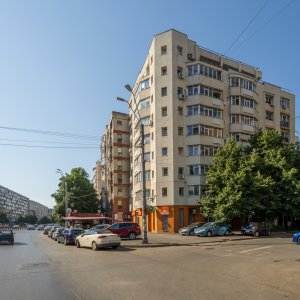Decomandat - 2 balcoane - etaj 5 - Metrou Iancului 