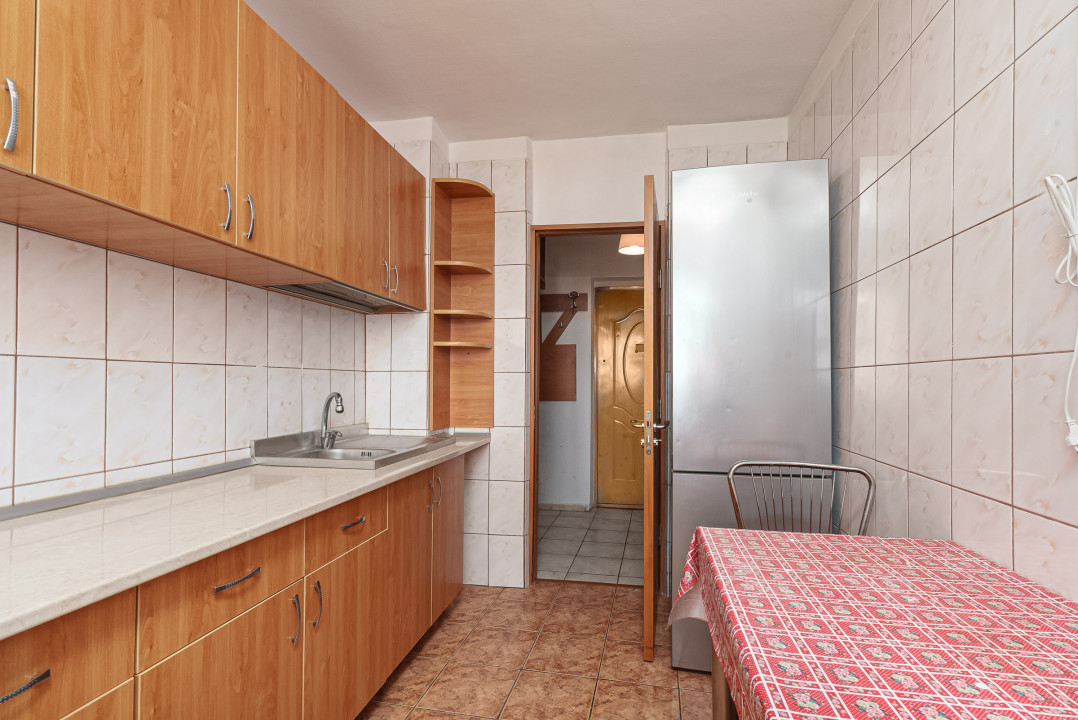 Descoperă-ți Noua Casă-Apartament 2 Camere Decomandat în Zona Turda