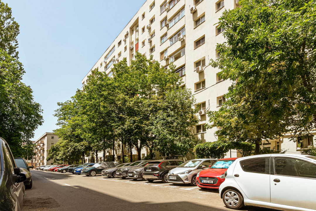 Descoperă-ți Noua Casă-Apartament 2 Camere Decomandat în Zona Turda