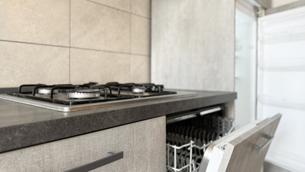 De inchiriat - apartament 2 camere - Parcul Teilor, centrala proprie