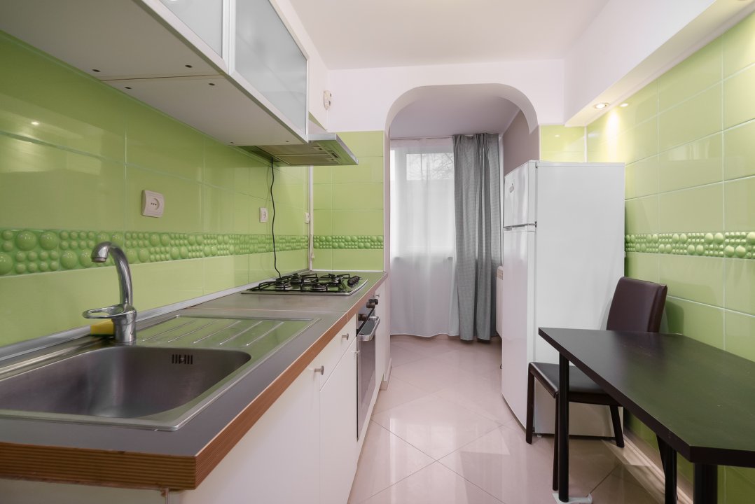 Apartament 3 camere, B-dul Basarabia 