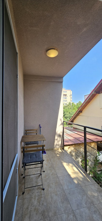 COMISION 0 Brancoveanu 2 Camere decomandat cu centrala si parcare