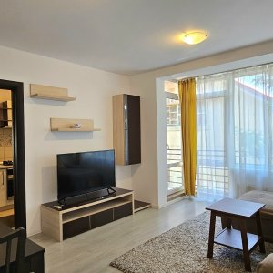 COMISION 0 Brancoveanu 2 Camere decomandat cu centrala si parcare