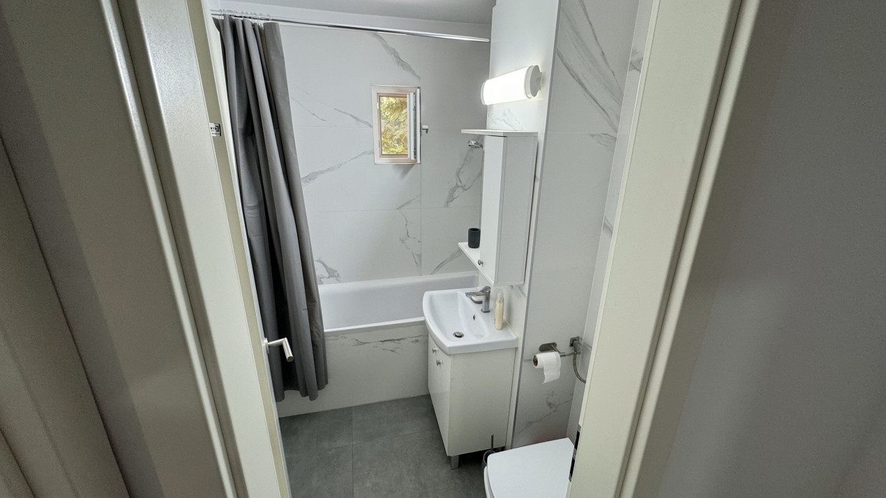 bariera Bucuresti, inchiriere ap. 2 camere etaj 1, vedere pe spate