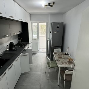 bariera Bucuresti, inchiriere ap. 2 camere etaj 1, vedere pe spate