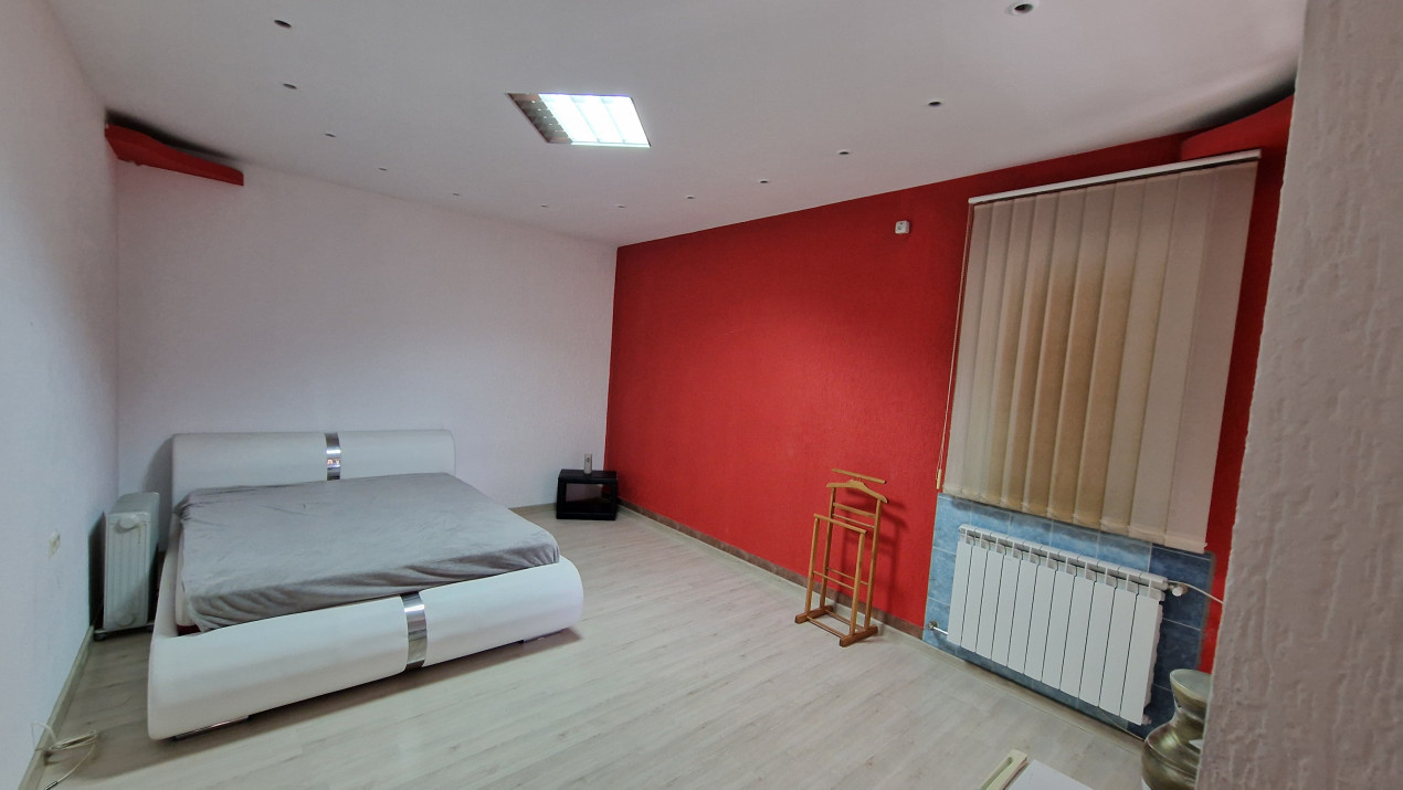 Vila , 300mp utili, ideala afterschool, cazare muncitori straini etc!