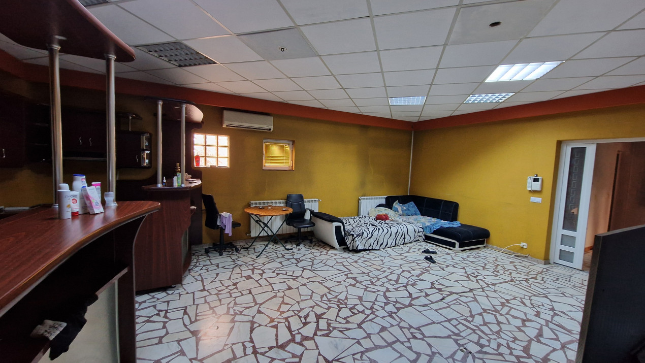 Vila , 300mp utili, ideala afterschool, cazare muncitori straini etc!