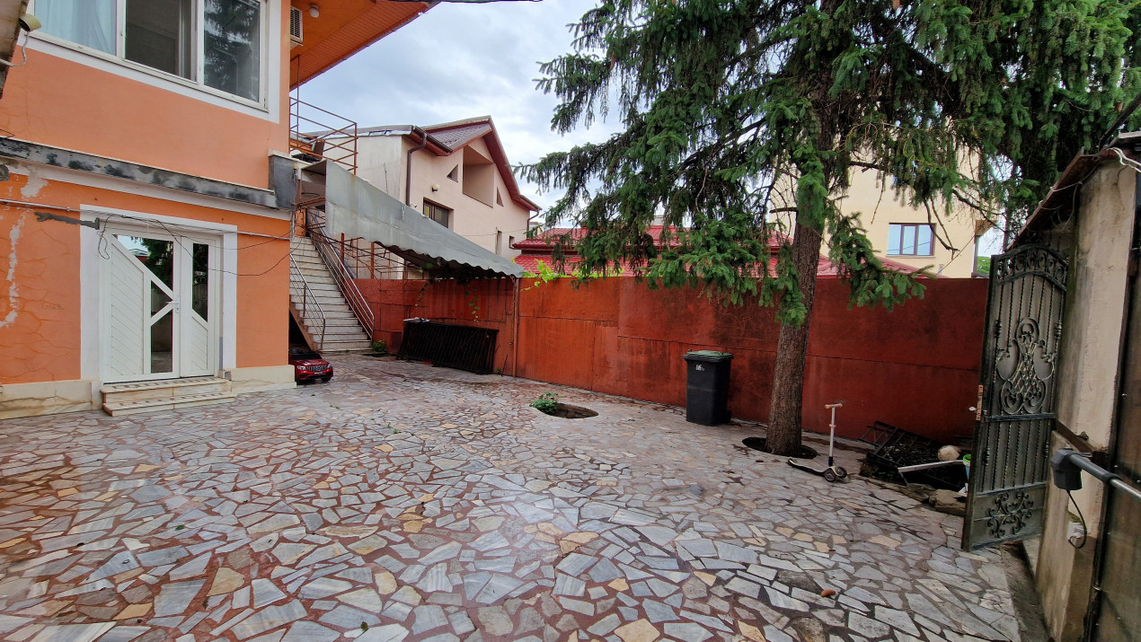 Vila , 300mp utili, ideala afterschool, cazare muncitori straini etc!