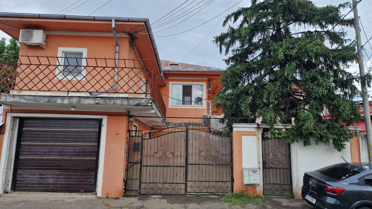 Vila , 300mp utili, ideala afterschool, cazare muncitori straini etc!